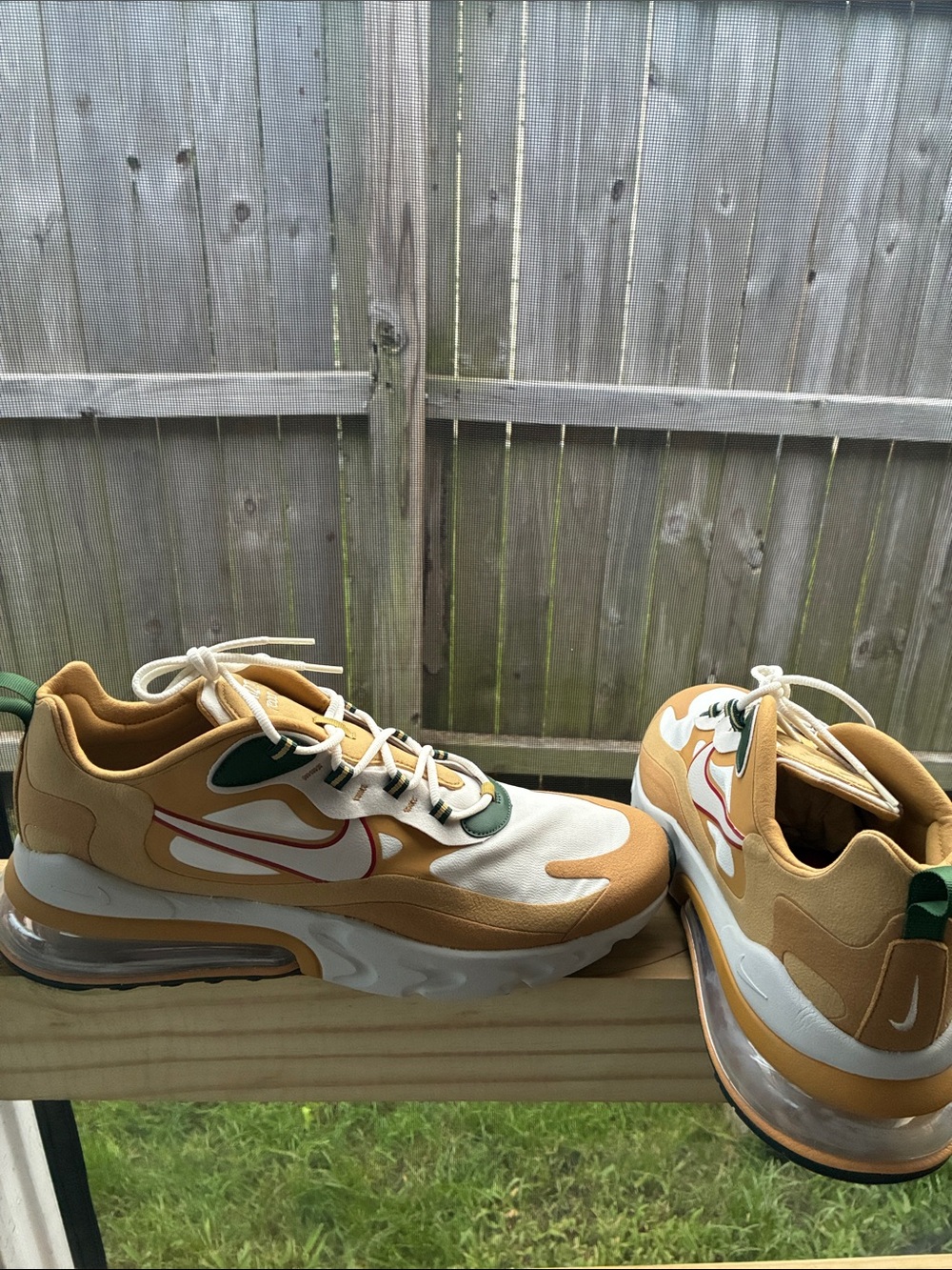 Men's Nike air Max 270 React Tan and White Athletic Sneakers